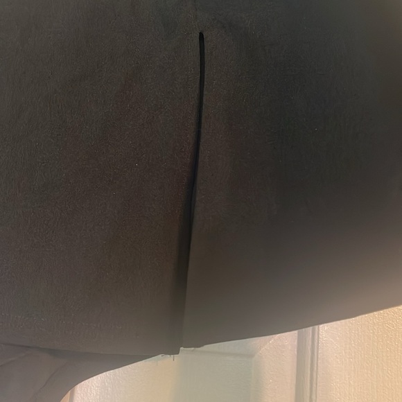 Short With Side Slit - Picture 2 of 2